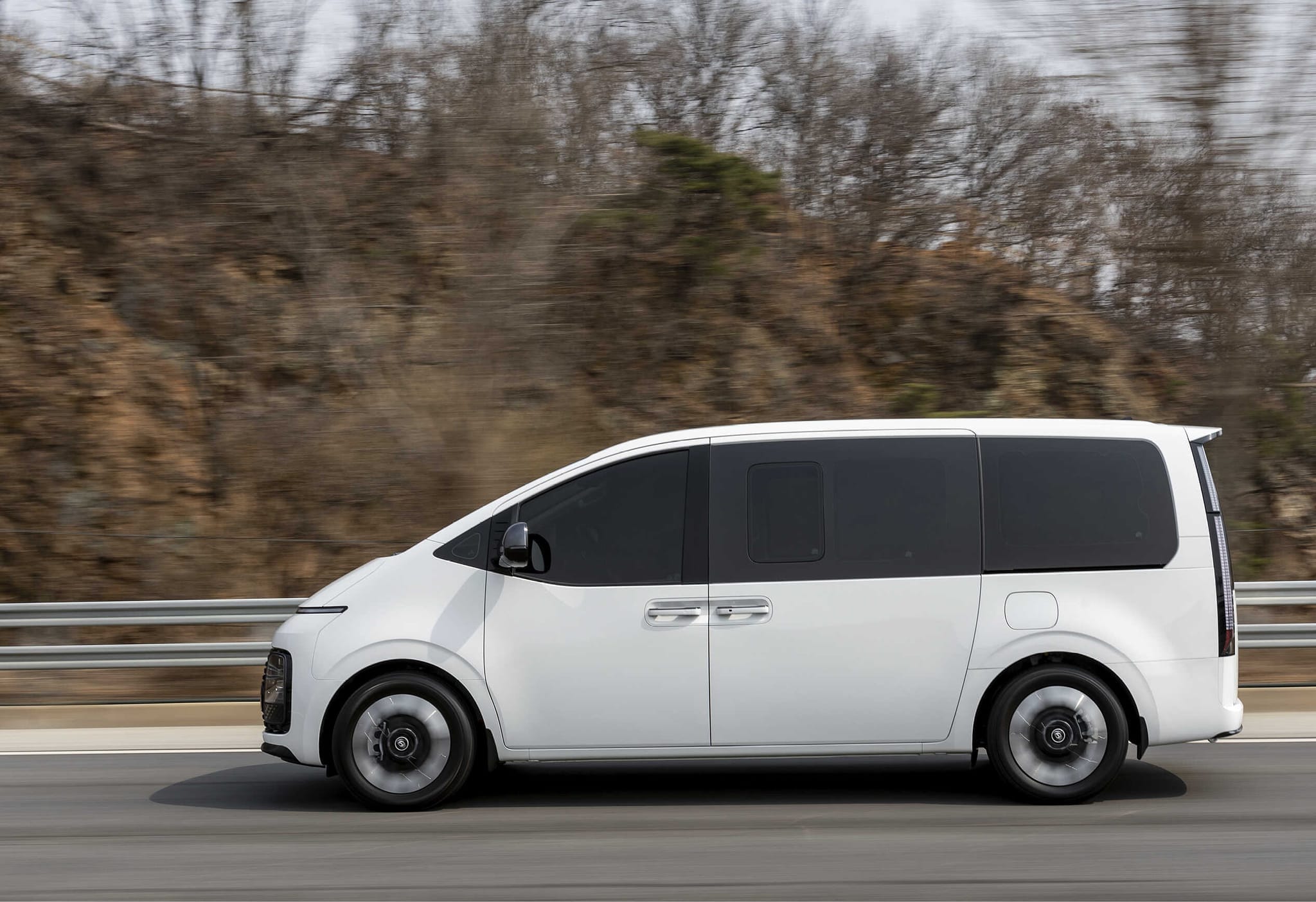 MMTK Luxury Shuttle Services