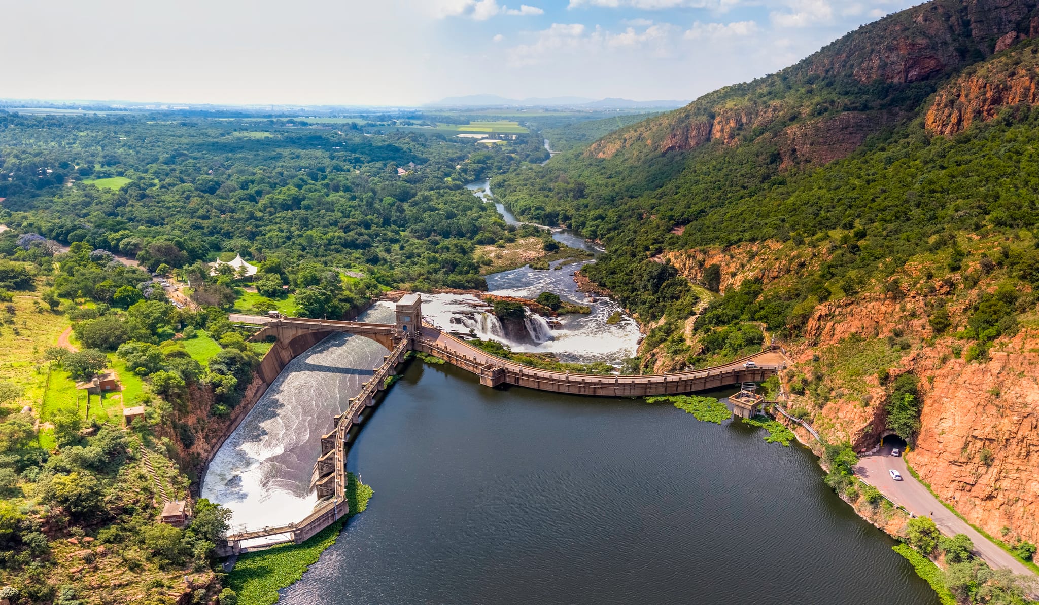 Spring into Hartbeespoort: Your Season of Sunshine, Scenery, and Seamless Adventures